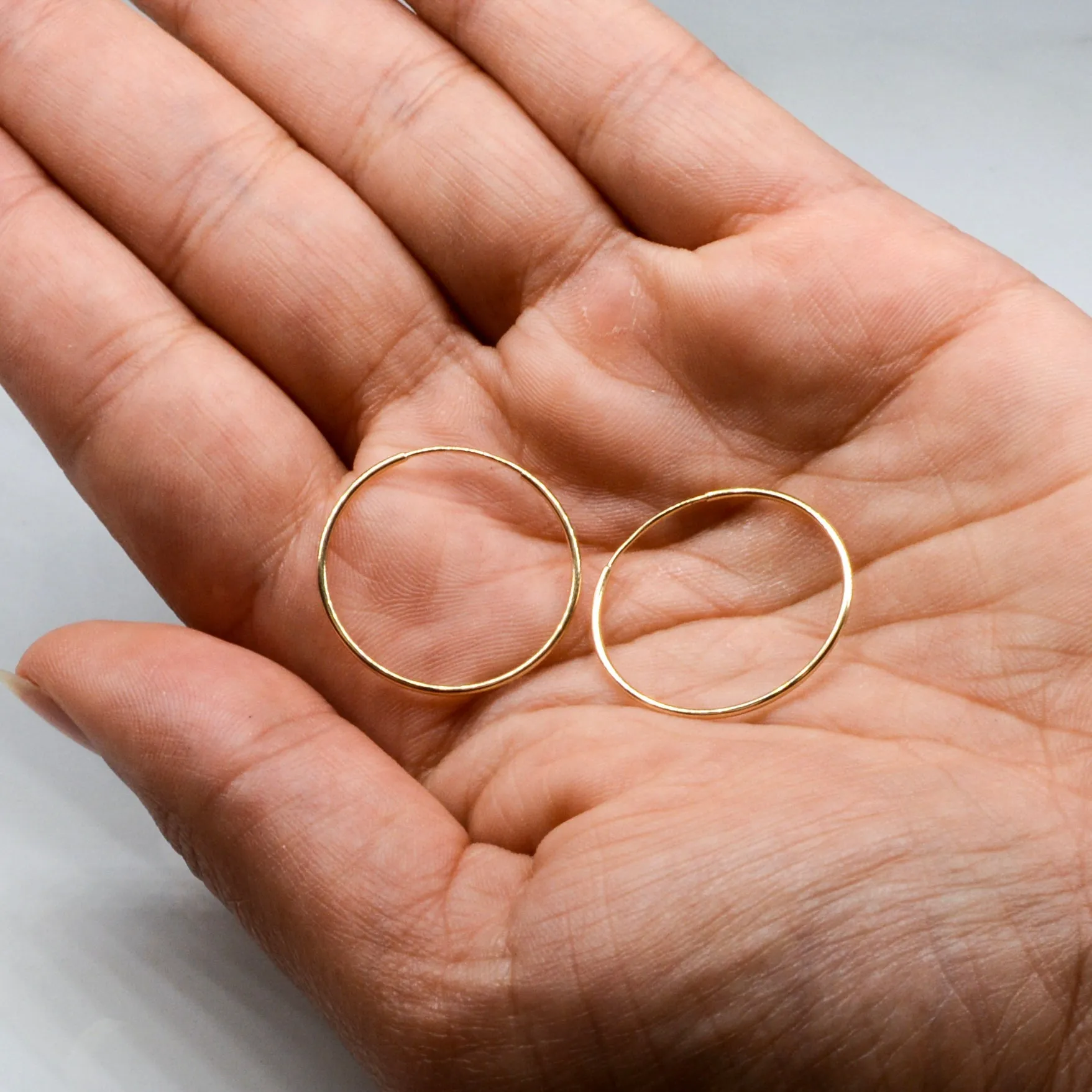 100 Ways Jewelry '100 Ways' 24mm Sleeper Hoops |