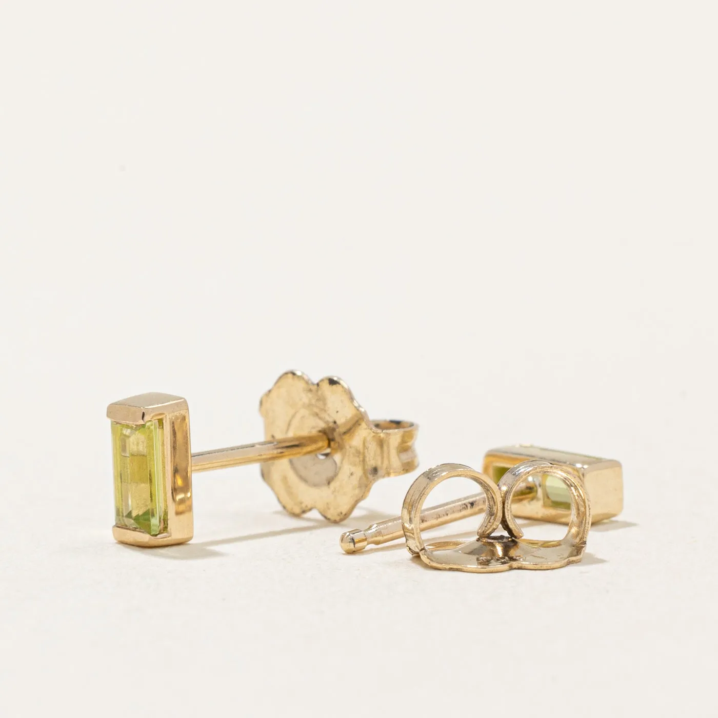 100 Ways Jewelry 100 Ways' Baguette Peridot Earrings | 0.26ctw |