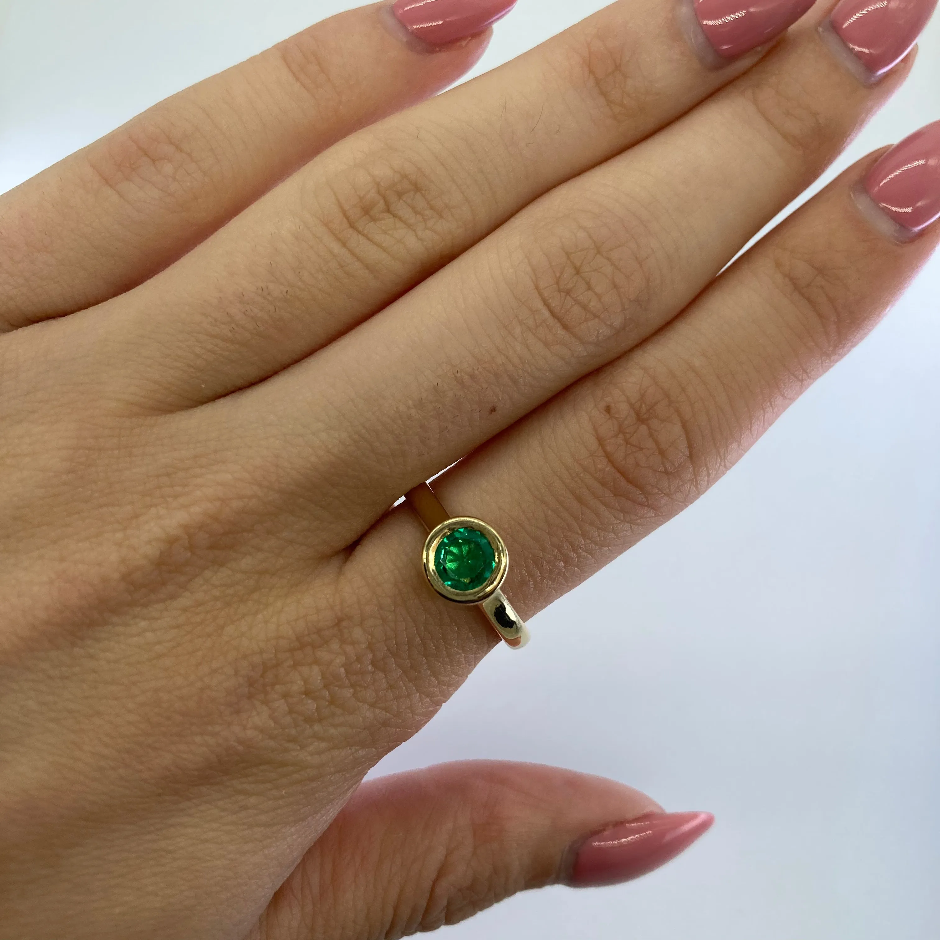 100 Ways Jewelry '100 Ways' Bezel Set Emerald Solitaire | 0.56 ct | SZ 6.75 |