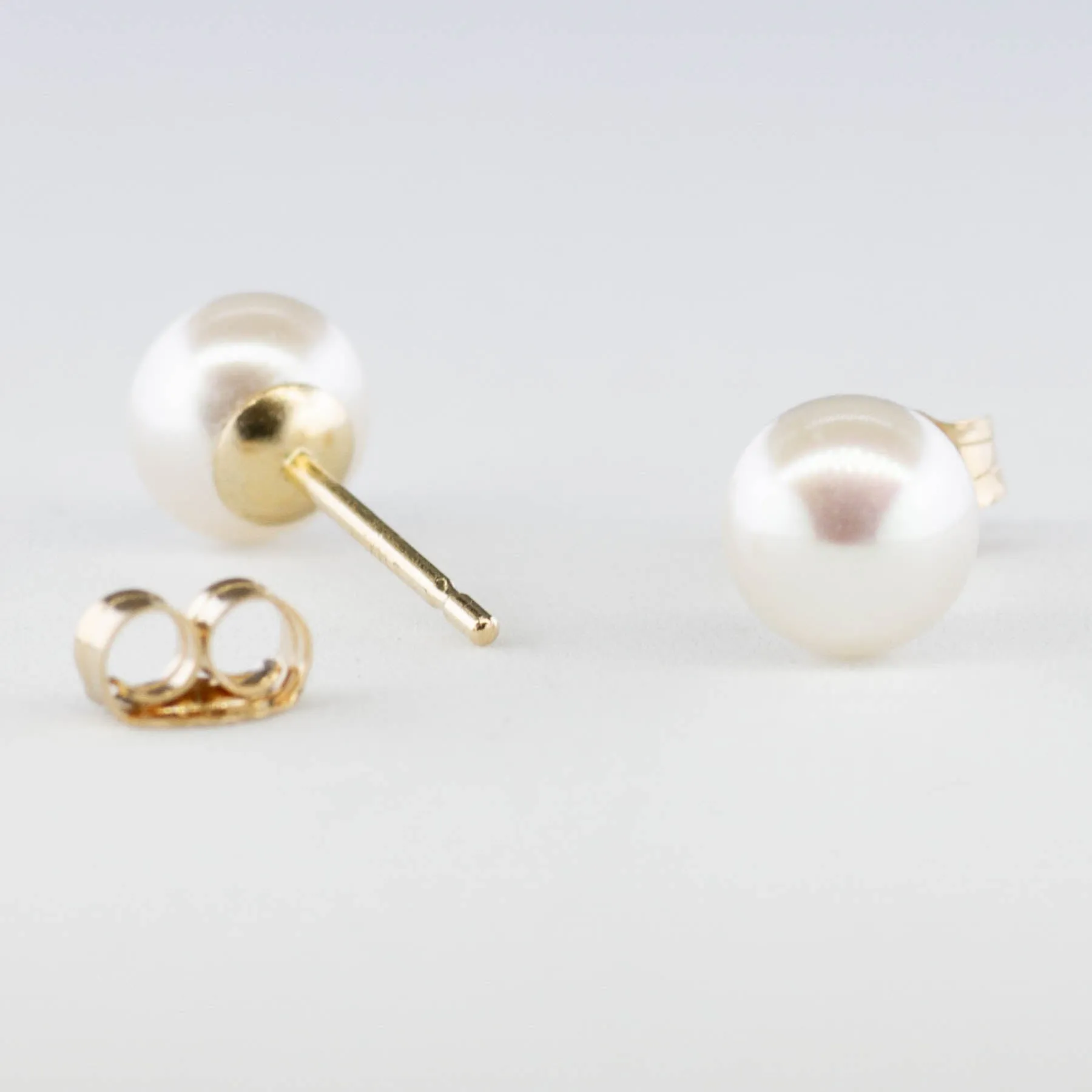 100 Ways Jewelry '100 Ways' Classic Pearl Stud Earrings |