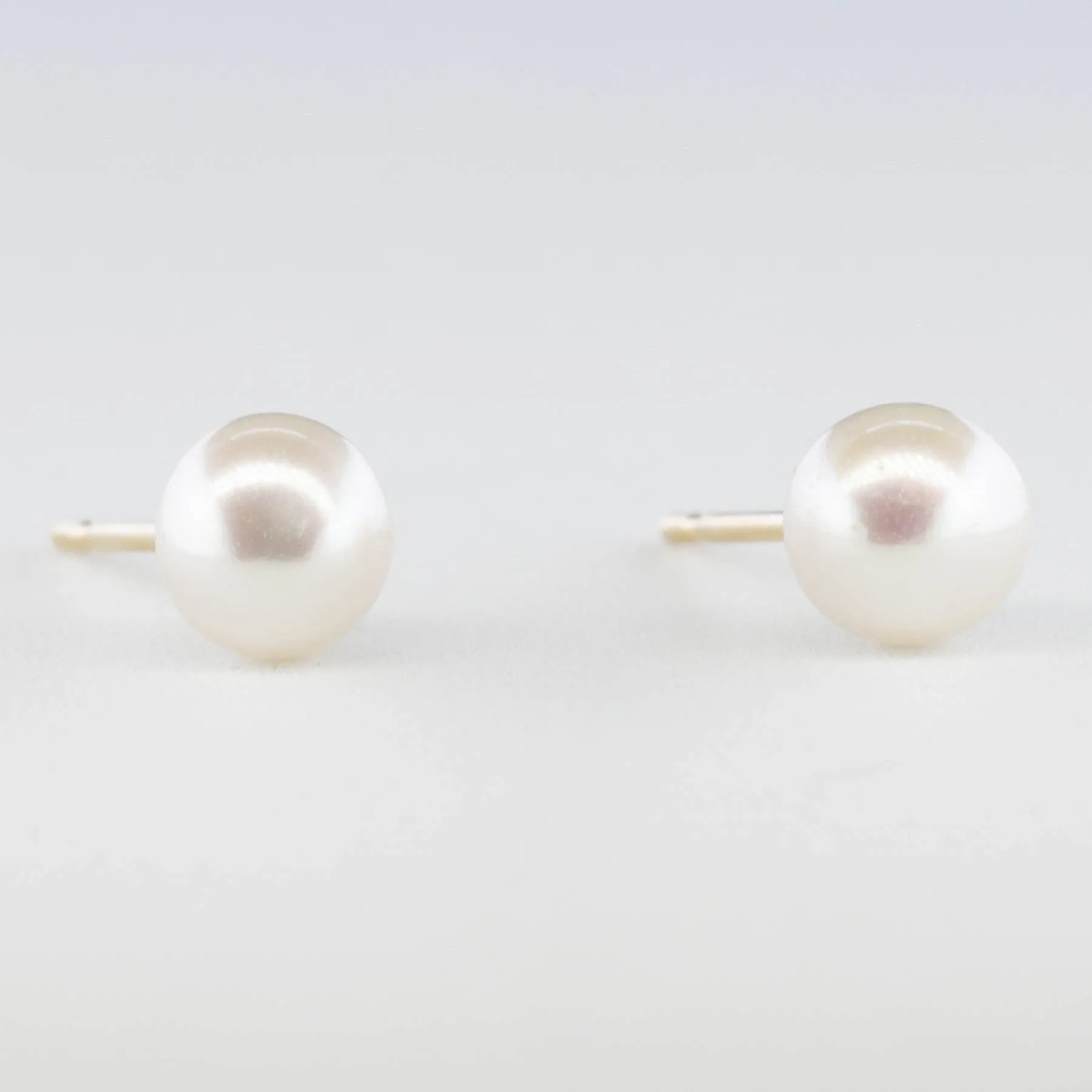 100 Ways Jewelry '100 Ways' Classic Pearl Stud Earrings |