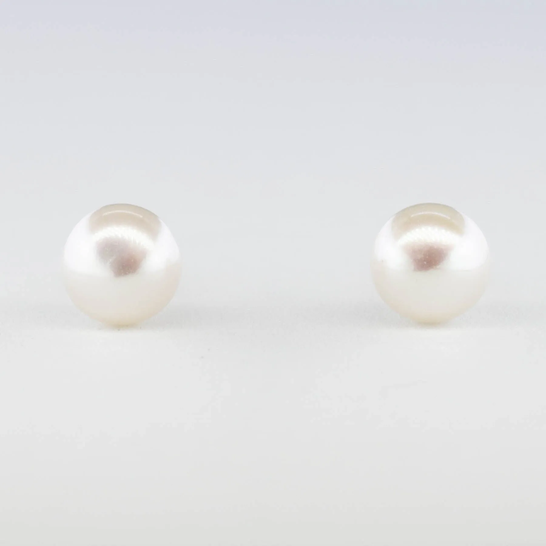 100 Ways Jewelry '100 Ways' Classic Pearl Stud Earrings |