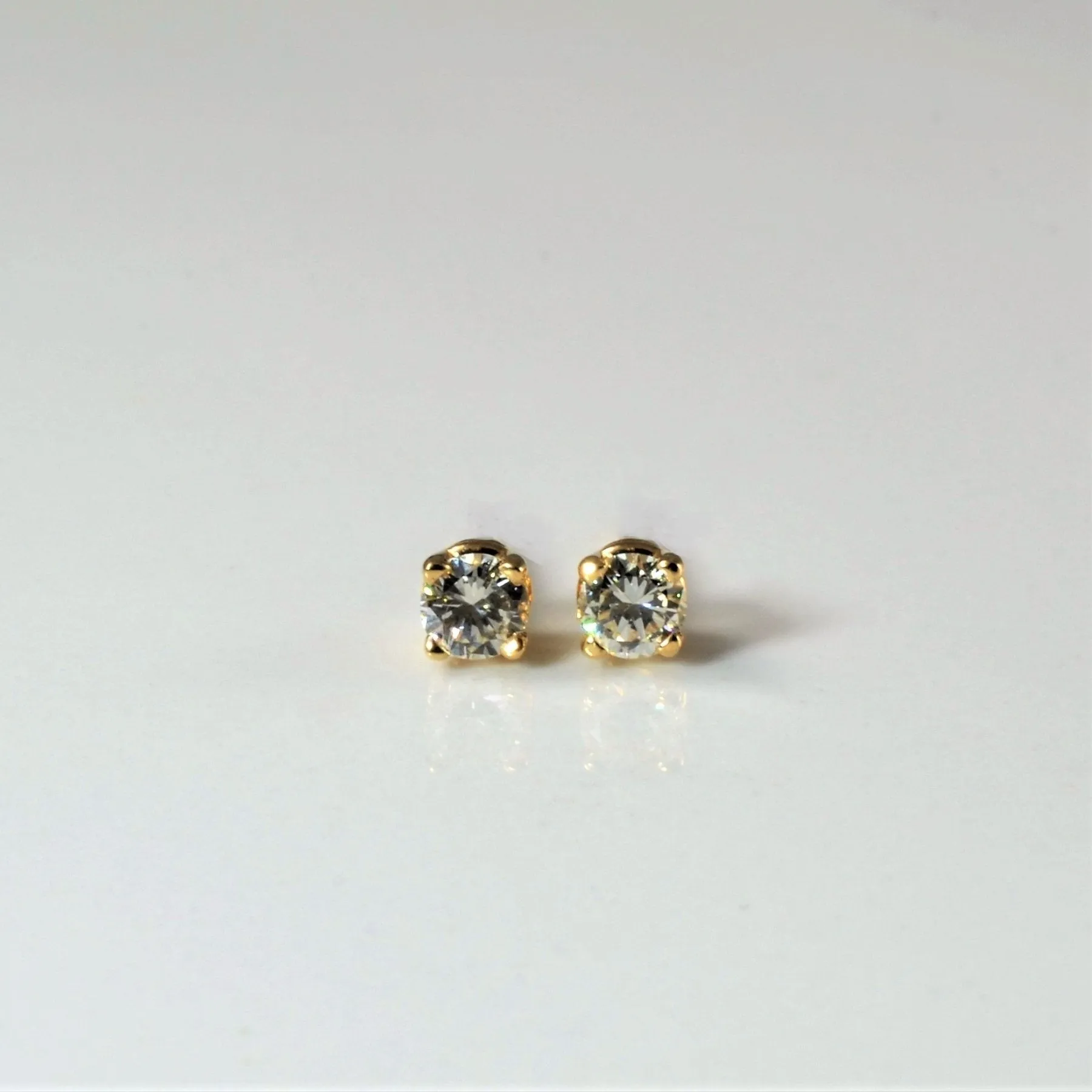 100 Ways Jewelry '100 Ways' Classic Solitaire Diamond Stud Earrings | Yellow Gold | Est. 0.25ctw |
