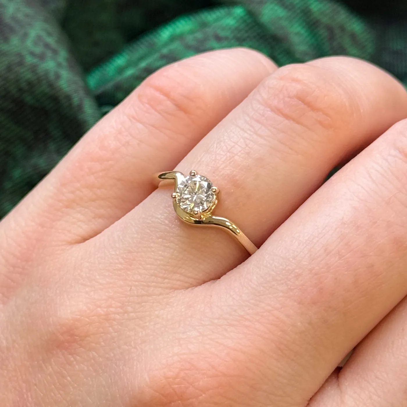 100 Ways Jewelry 100 Ways' GIA Certified Diamond Freeform Engagement Ring | 0.54ct SI1 I | SZ 7 |