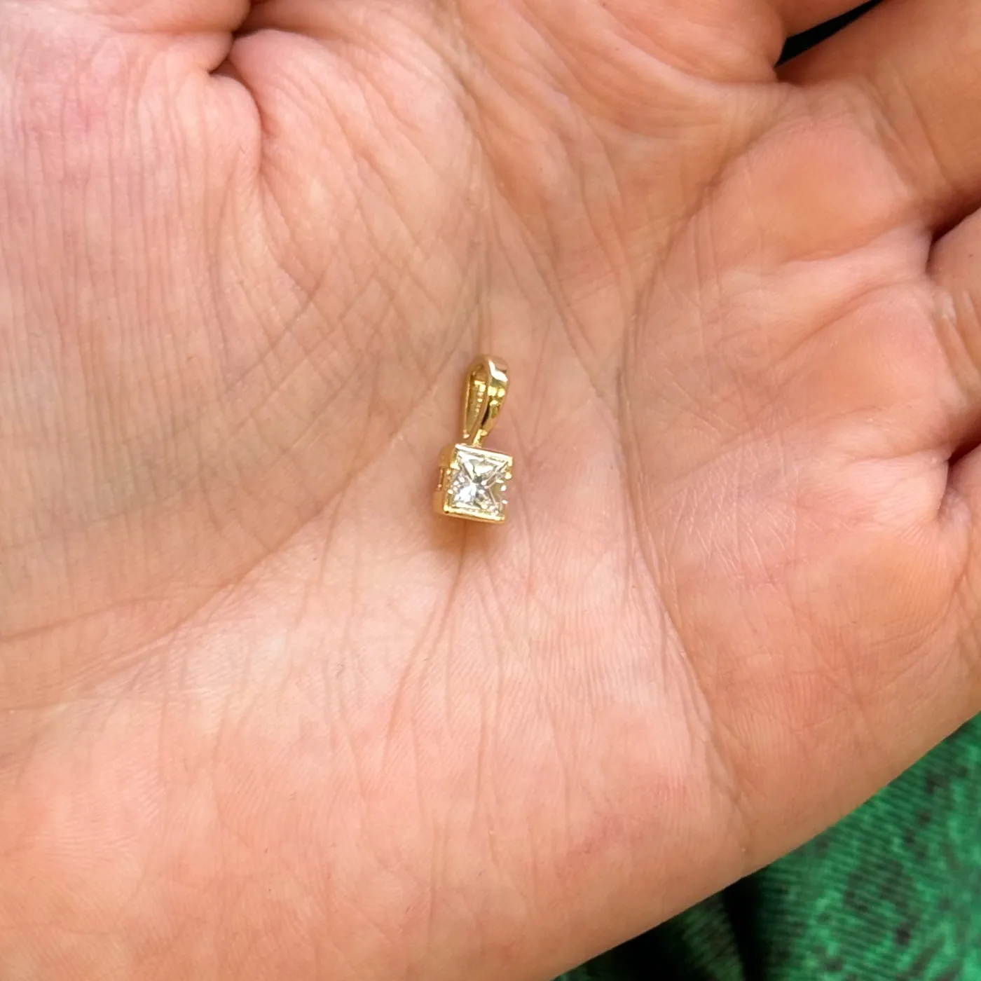100 Ways Jewelry 100 Ways' GIA Certified Semi Bezel Set Diamond Pendant | 0.42ct SI1 E |