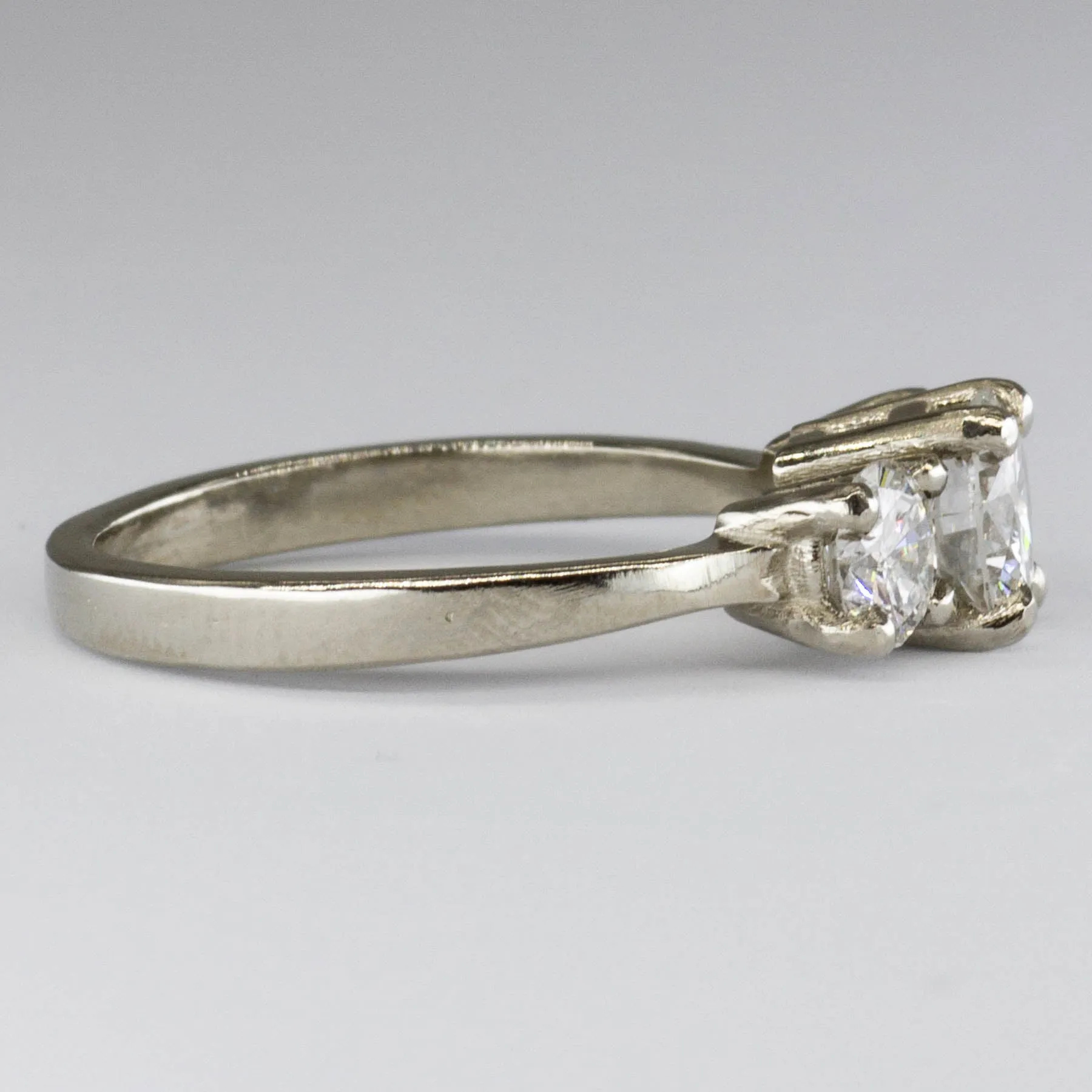 100 Ways Jewelry '100 Ways' GIA Certified Three Stone Diamond 18k Ring | 0.71 ctw SI1 E, 0.62 ctw | SZ 5.75