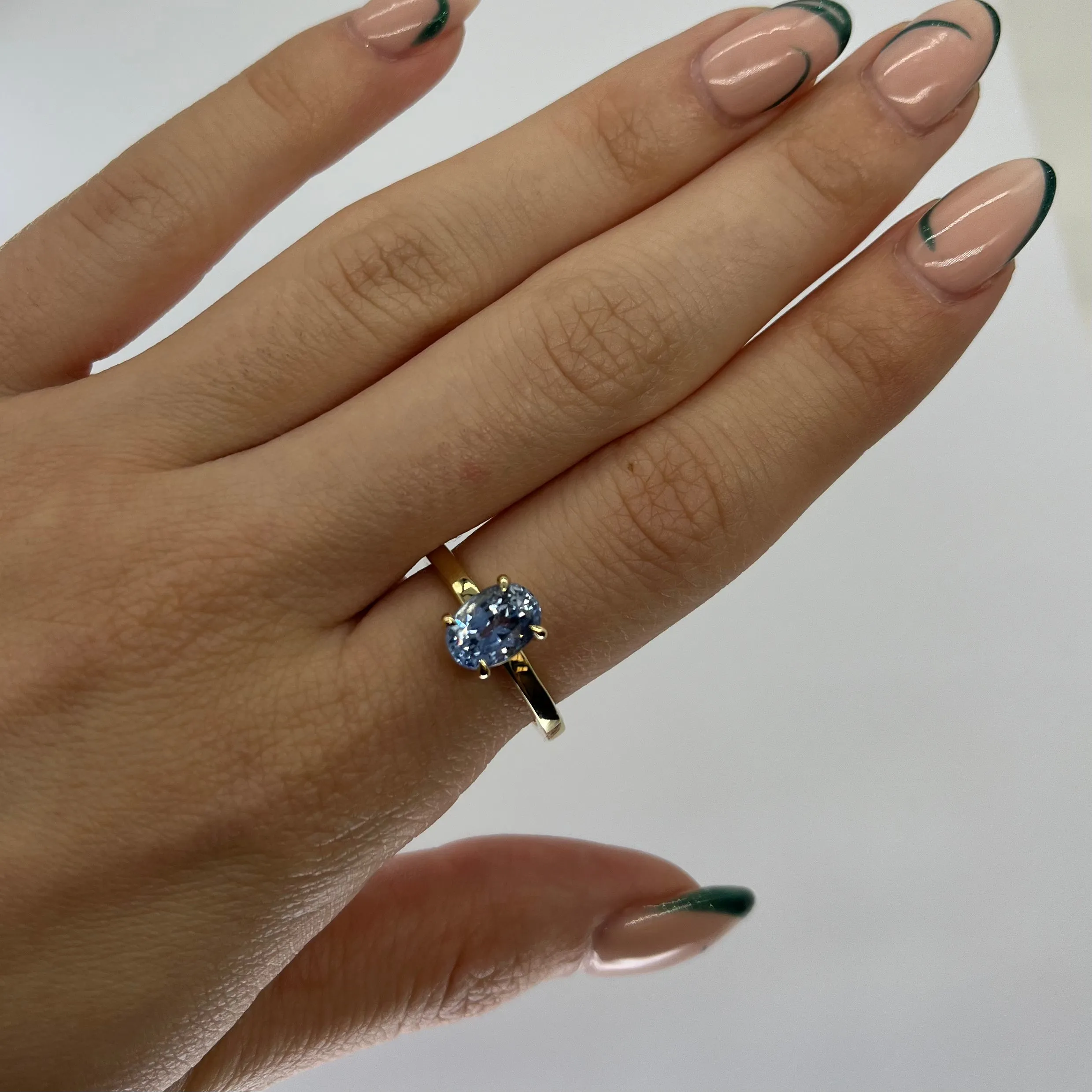 100 Ways Jewelry '100 Ways' Oval Ceylon Sapphire Ring | 2.12ct | SZ 7 |