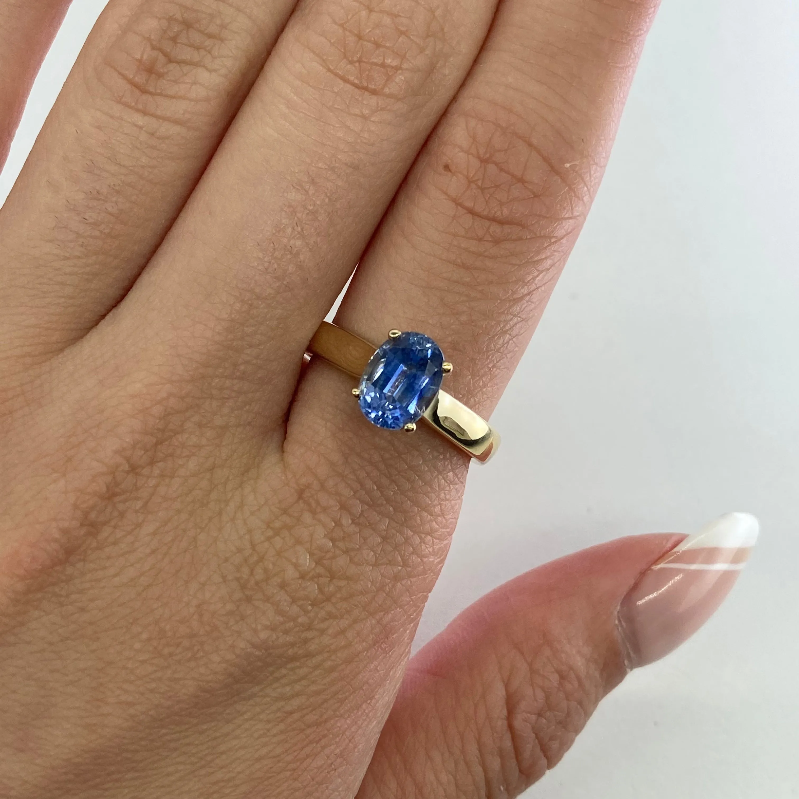 100 Ways Jewelry '100 Ways' Oval Sapphire and Diamond Ring | 2.02ct, 0.05ctw | SZ 7 |