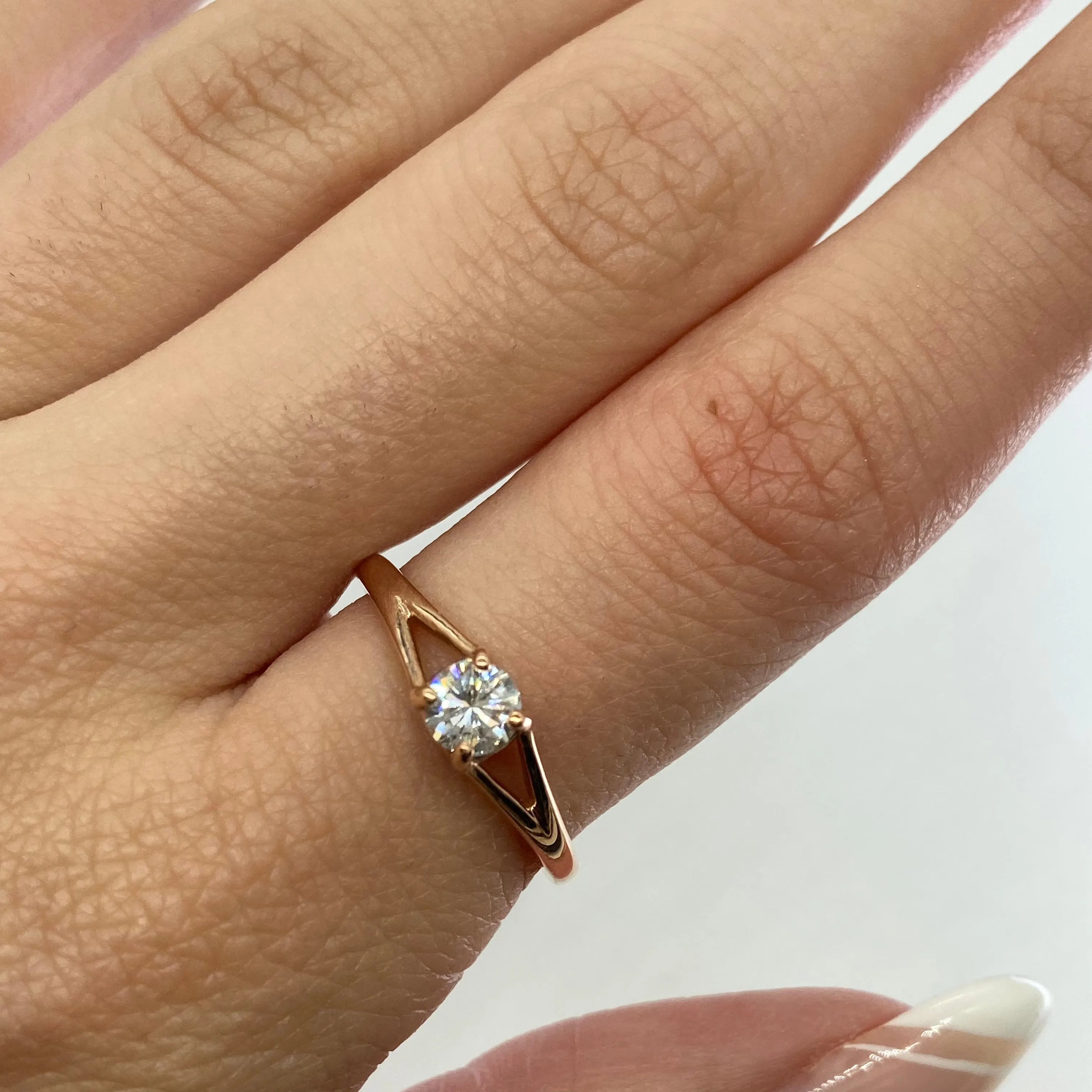 100 Ways Jewelry '100 Ways' Rose Gold Split Shank Solitaire Engagement Ring | 0.38ct | SZ 7 |