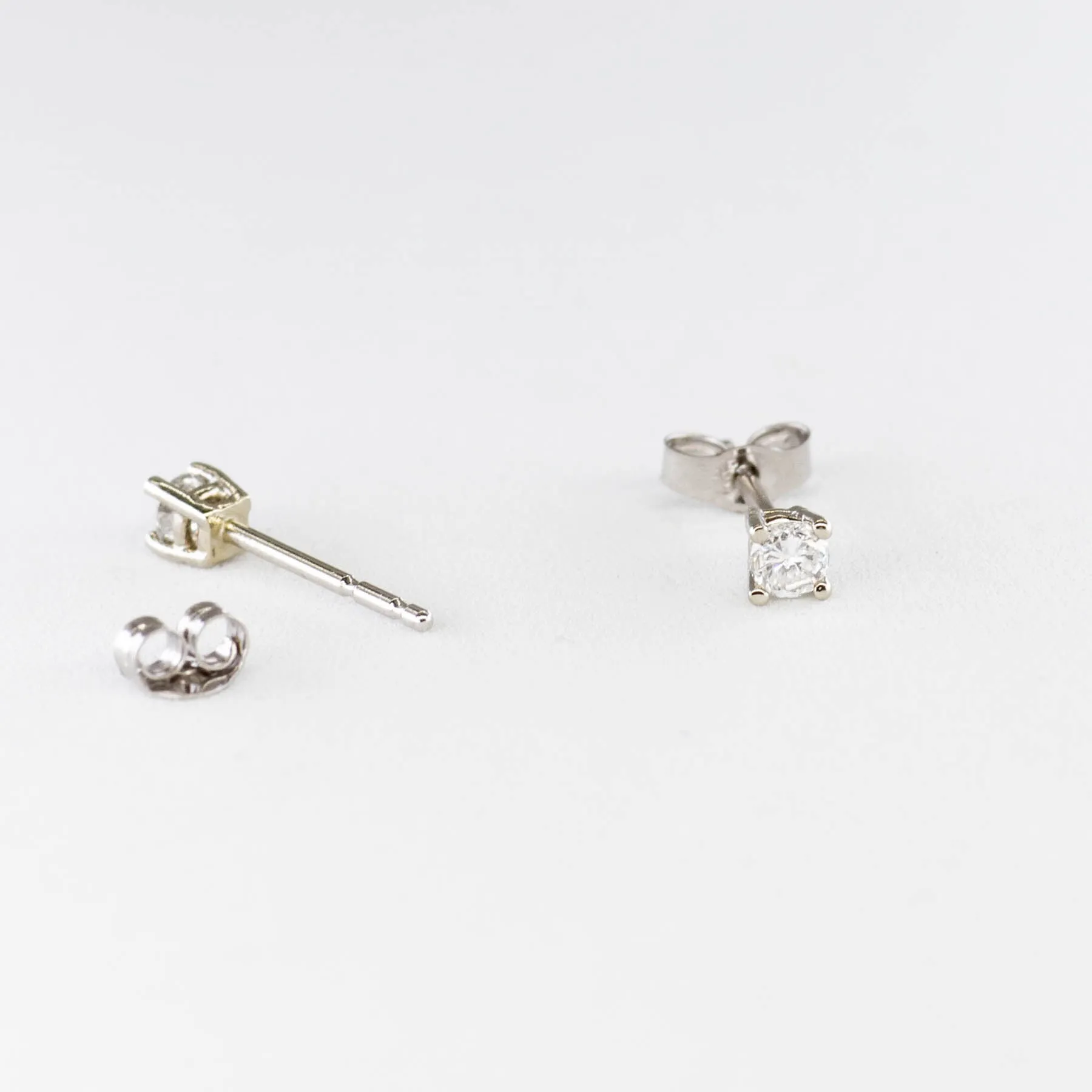 100 Ways Jewelry '100 Ways' White Gold Diamond Small Studs | 1/8 ctw |