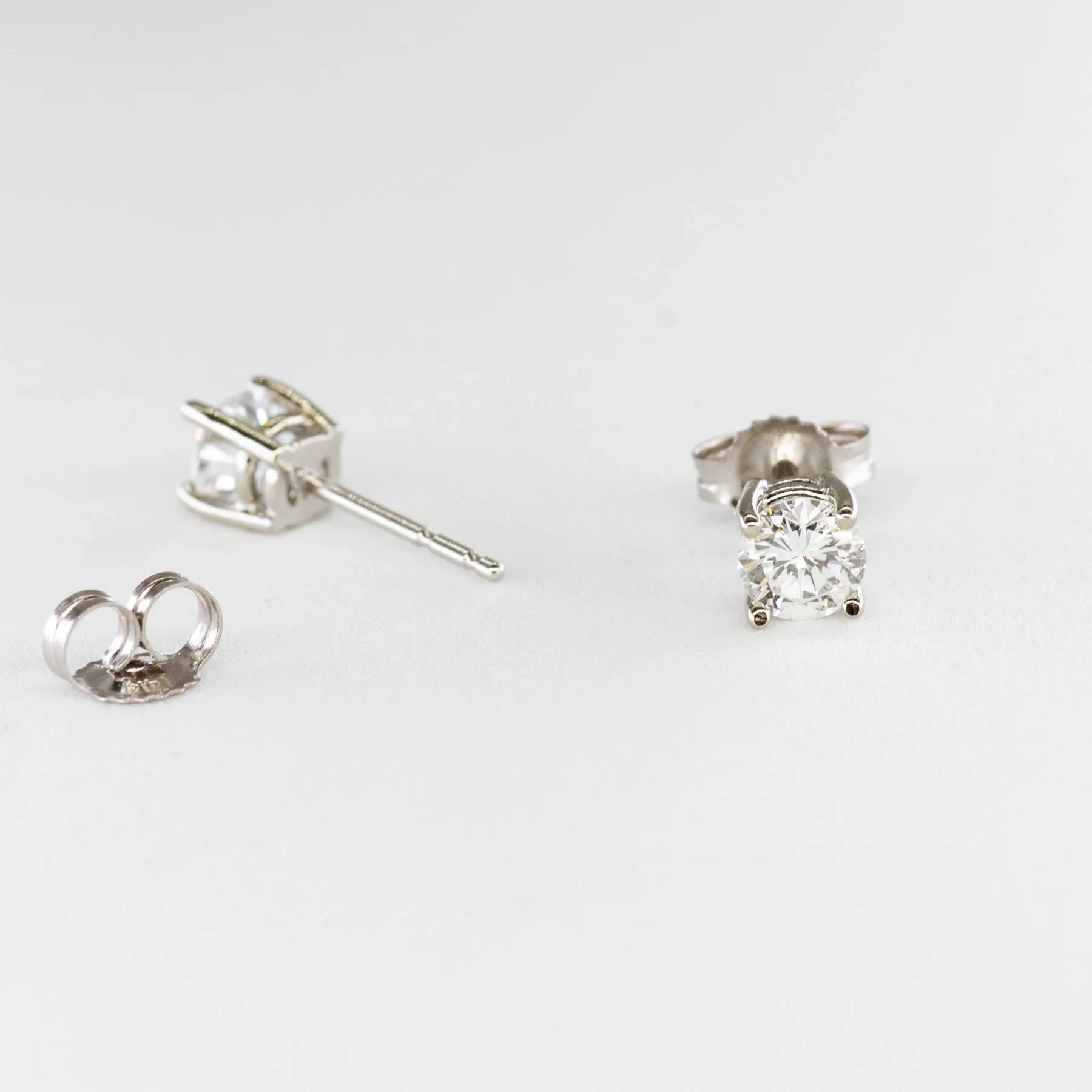 100 Ways Jewelry '100 Ways' White Gold Diamond Studs | 0.68 ctw SI G/H |