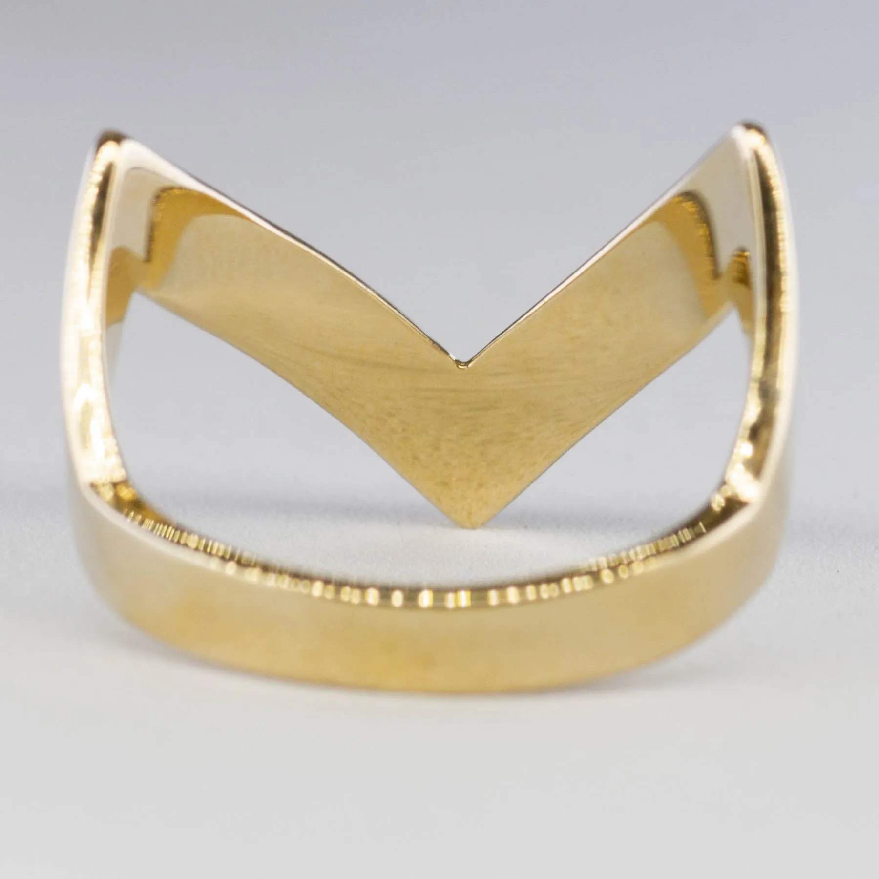 100 Ways Jewelry '100 Ways' Yellow Gold V Ring | SZ 7 |