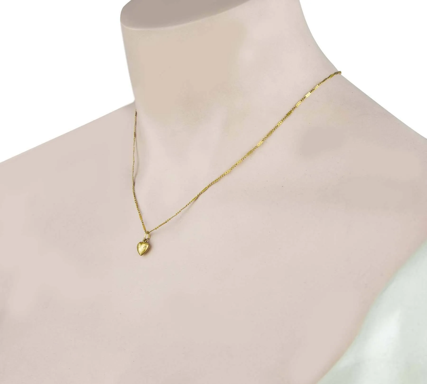 1928 Jewelry Small Puffed Floral Heart Pendant Necklace 15" 1928 Jewelry