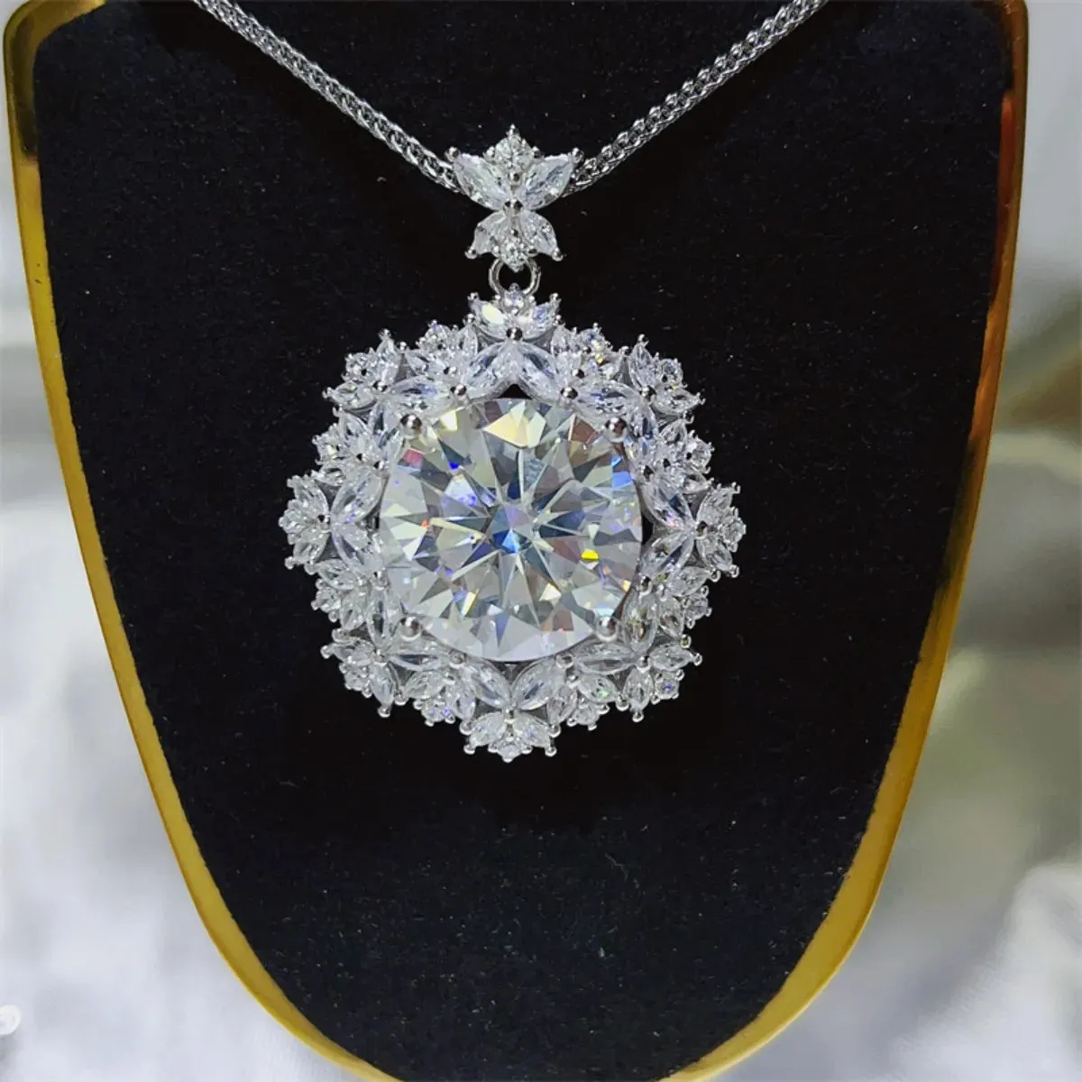 925 Sterling Silver Jewelry 10 Carat Moissanite 925 Sterling Silver Necklace