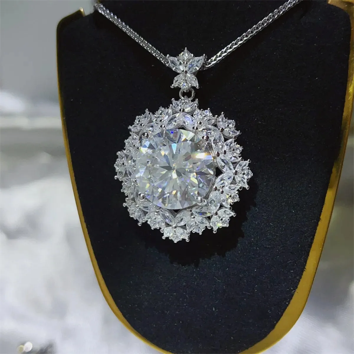 925 Sterling Silver Jewelry 10 Carat Moissanite 925 Sterling Silver Necklace