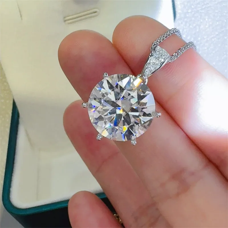 925 Sterling Silver Jewelry 10 Carat Moissanite 925 Sterling Silver Pendant Necklace