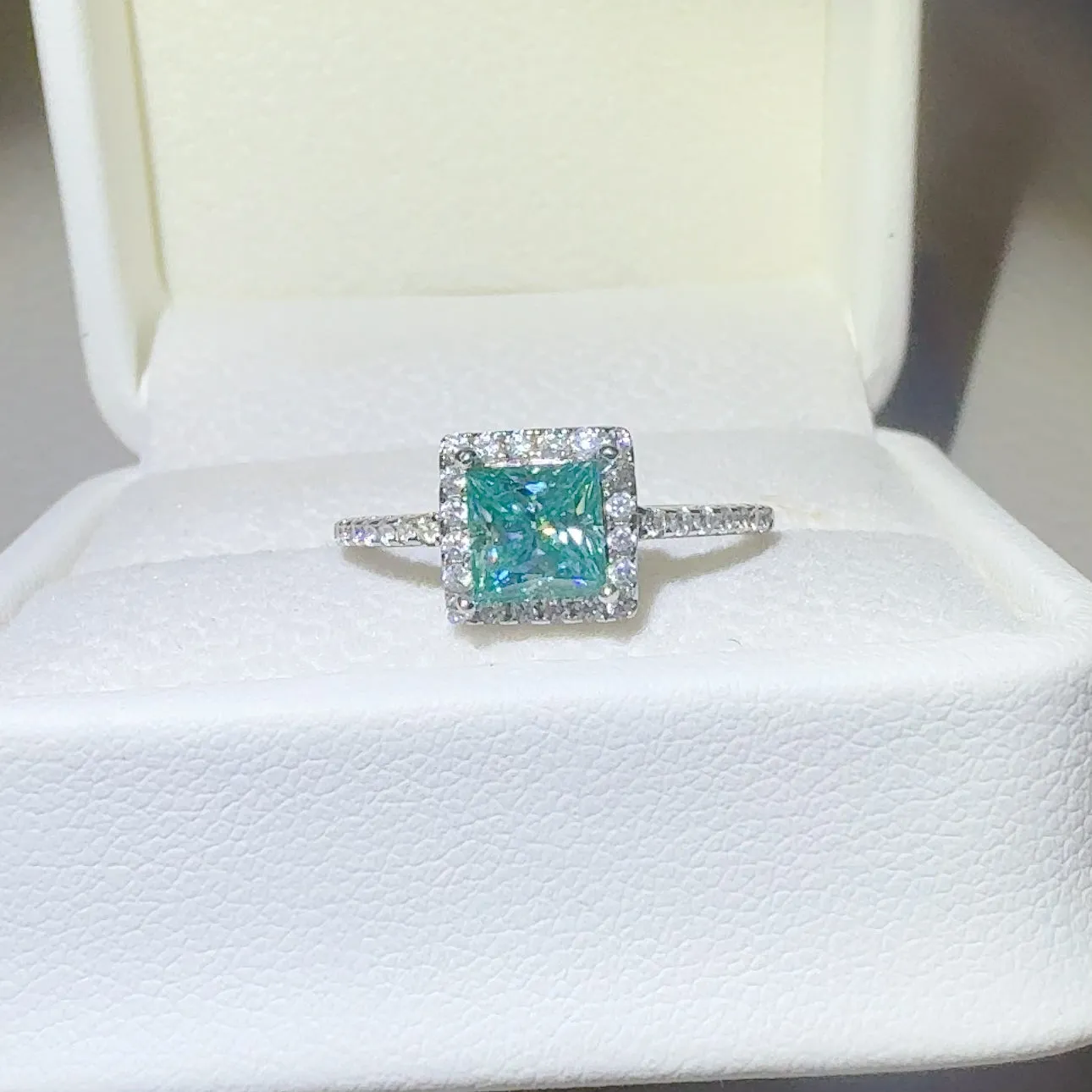 925 Sterling Silver Jewelry 2 Carat 925 Sterling Silver Moissanite Square Shape Ring