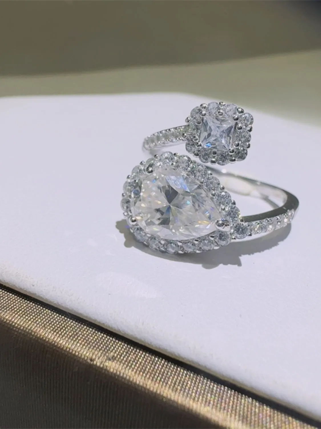 925 Sterling Silver Jewelry 2 Carat Moissanite 925 Sterling Silver Bypass Ring