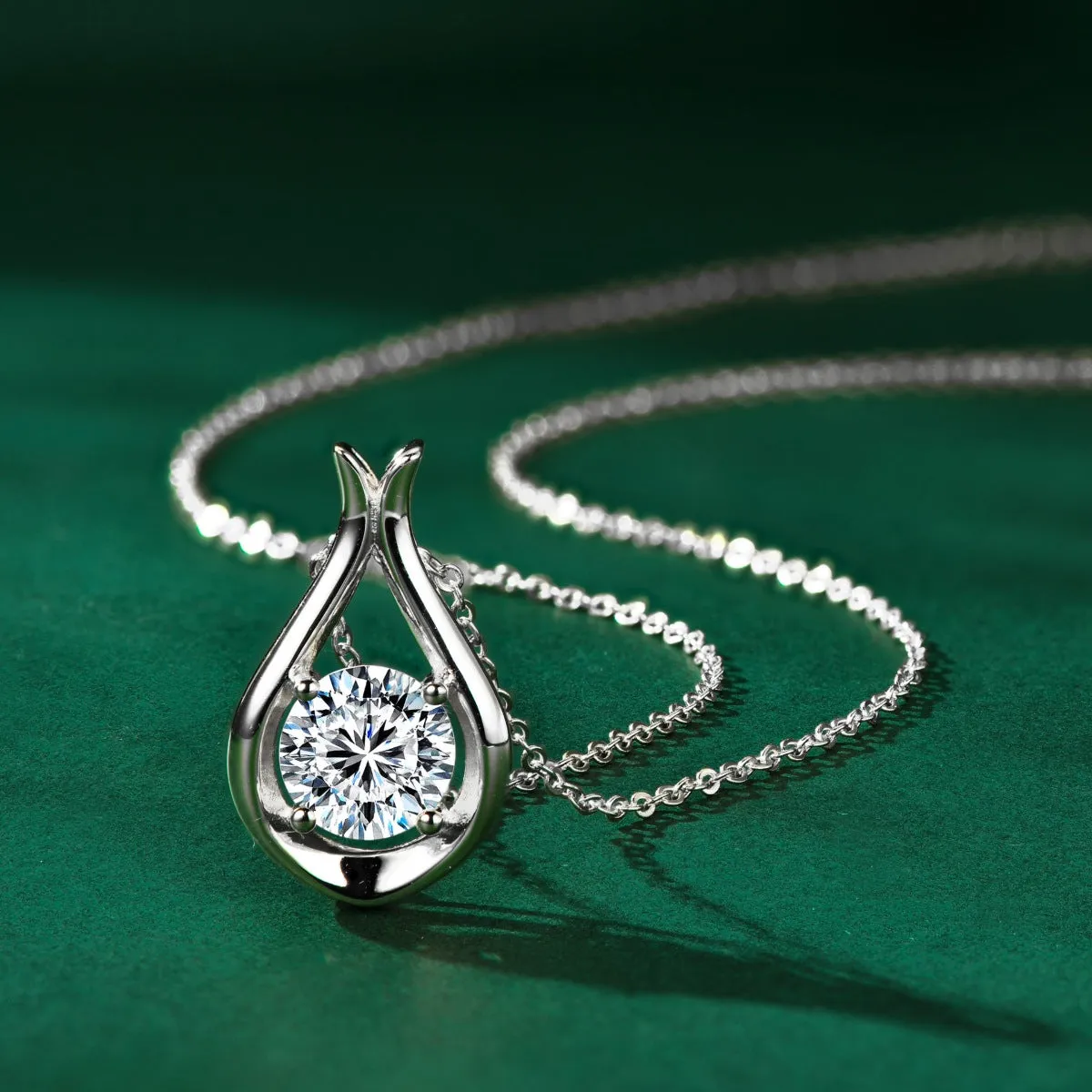 925 Sterling Silver Jewelry 2 Carat Moissanite 925 Sterling Silver Pendant Necklace