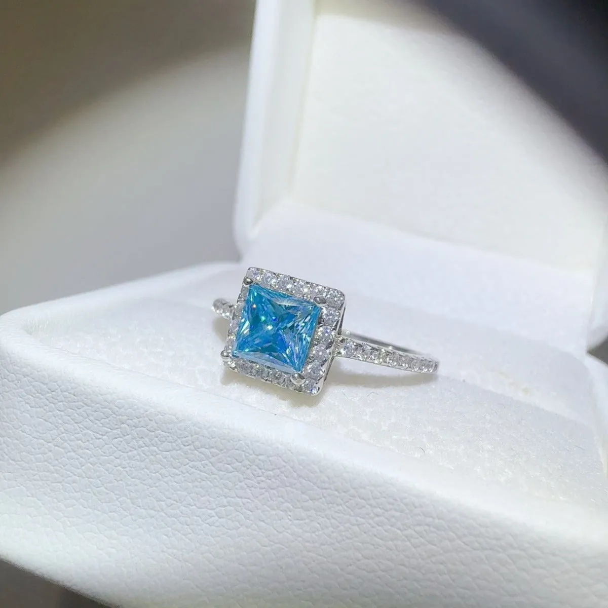 925 Sterling Silver Jewelry 2 Carat Moissanite 925 Sterling Silver Square Shape Ring