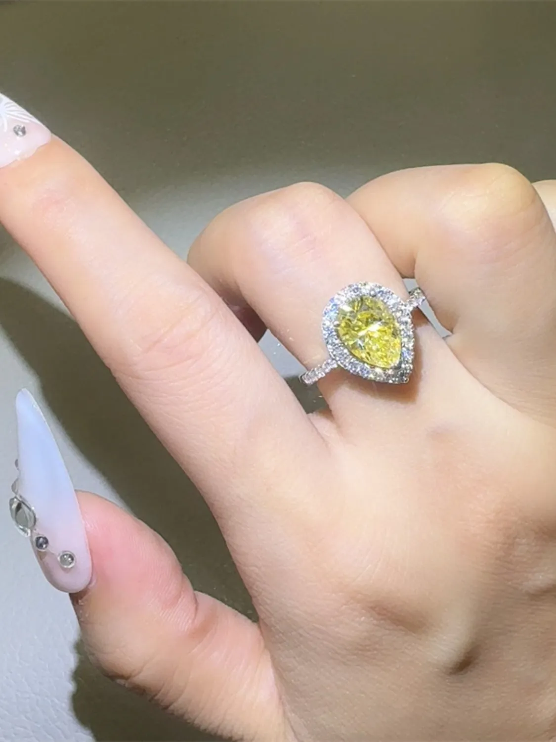 925 Sterling Silver Jewelry 2 Carat Moissanite 925 Sterling Silver Teardrop Shape Ring