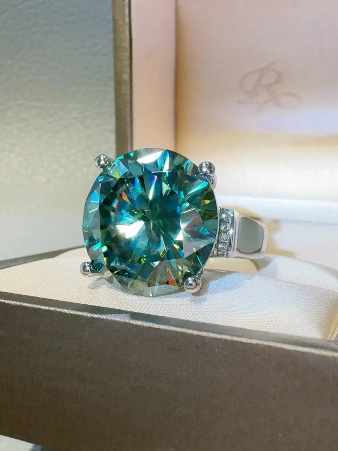 925 Sterling Silver Jewelry 20 Carat Moissanite 925 Sterling Silver Ring
