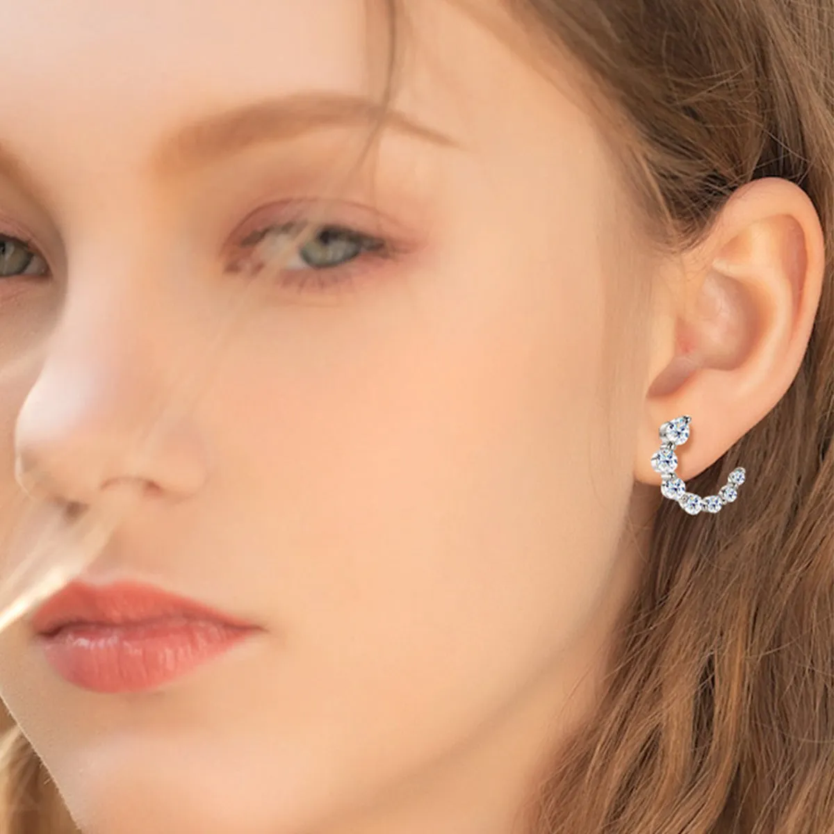 925 Sterling Silver Jewelry 925 Sterling Silver Inlaid Moissanite Stud Earrings