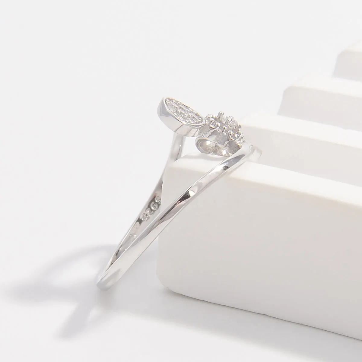 925 Sterling Silver Jewelry 925 Sterling Silver Inlaid Zircon Ring