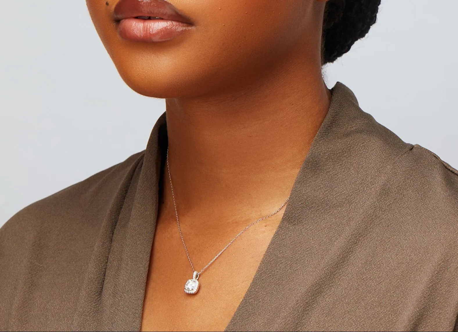 925 Sterling Silver Jewelry Bijou Moissanite Necklace in 925 Sterling Silver