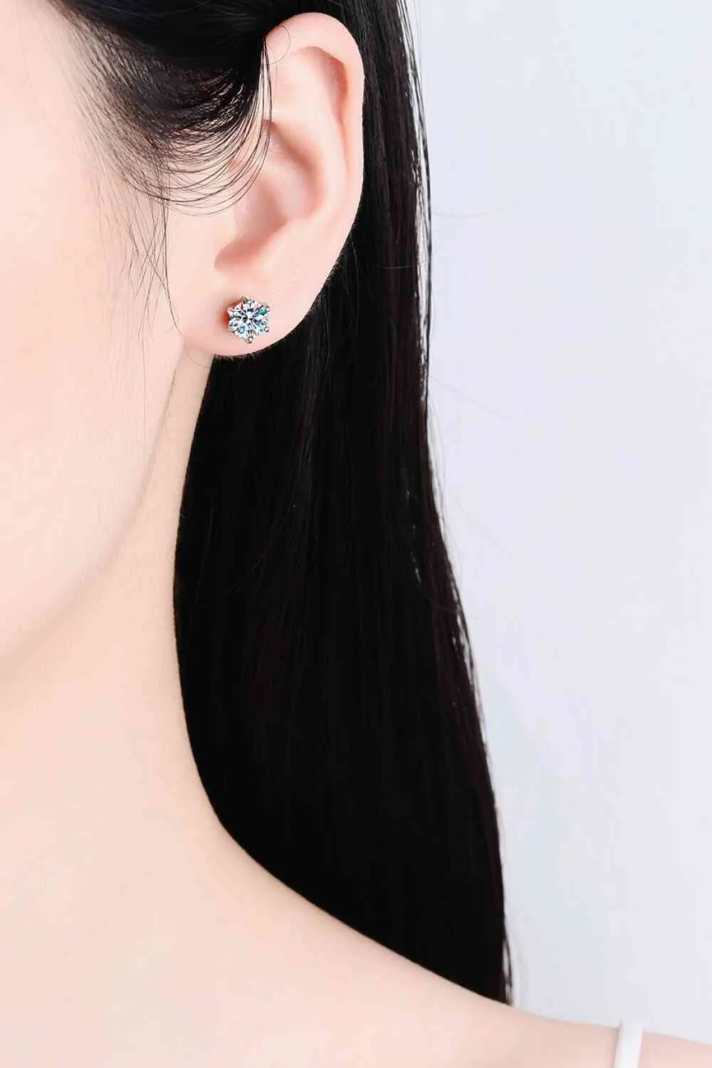 925 Sterling Silver Jewelry Inlaid Moissanite Stud Earrings