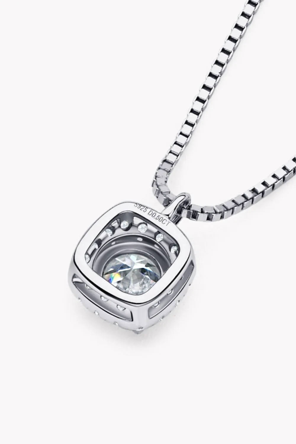 925 Sterling Silver Jewelry Moissanite Pendant Platinum-Plated Necklace