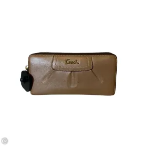 Coach Bags Wallet Designer By Coach, Size: Medium