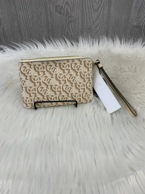 Coach Bags Wristlet Designer By Coach  Size: Medium