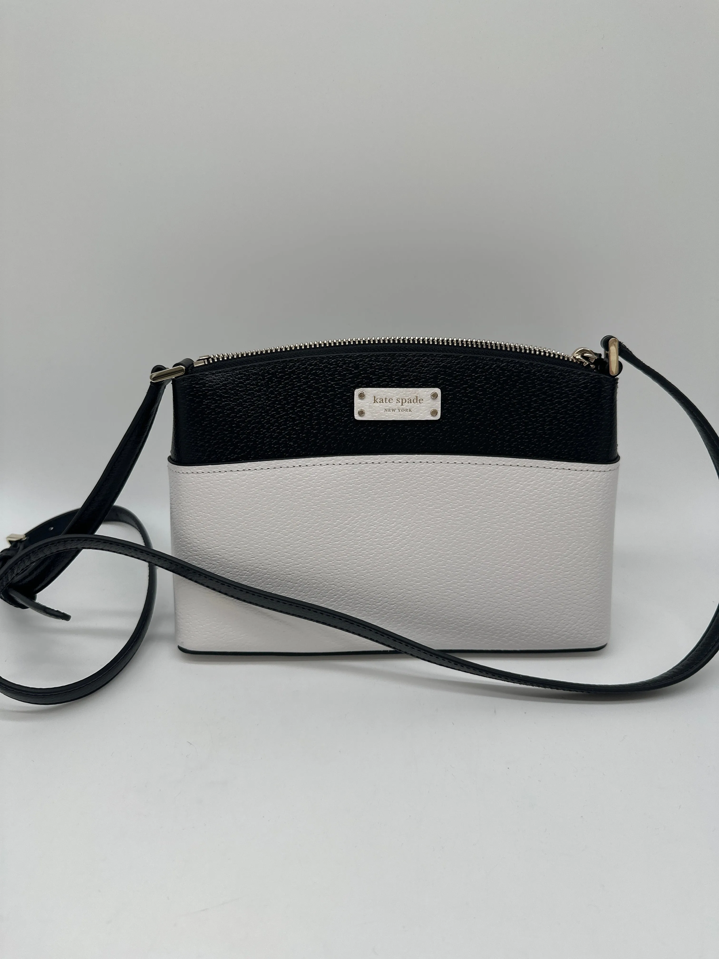 Kate Spade Bags Crossbody Designer By Kate Spade, Size: Small