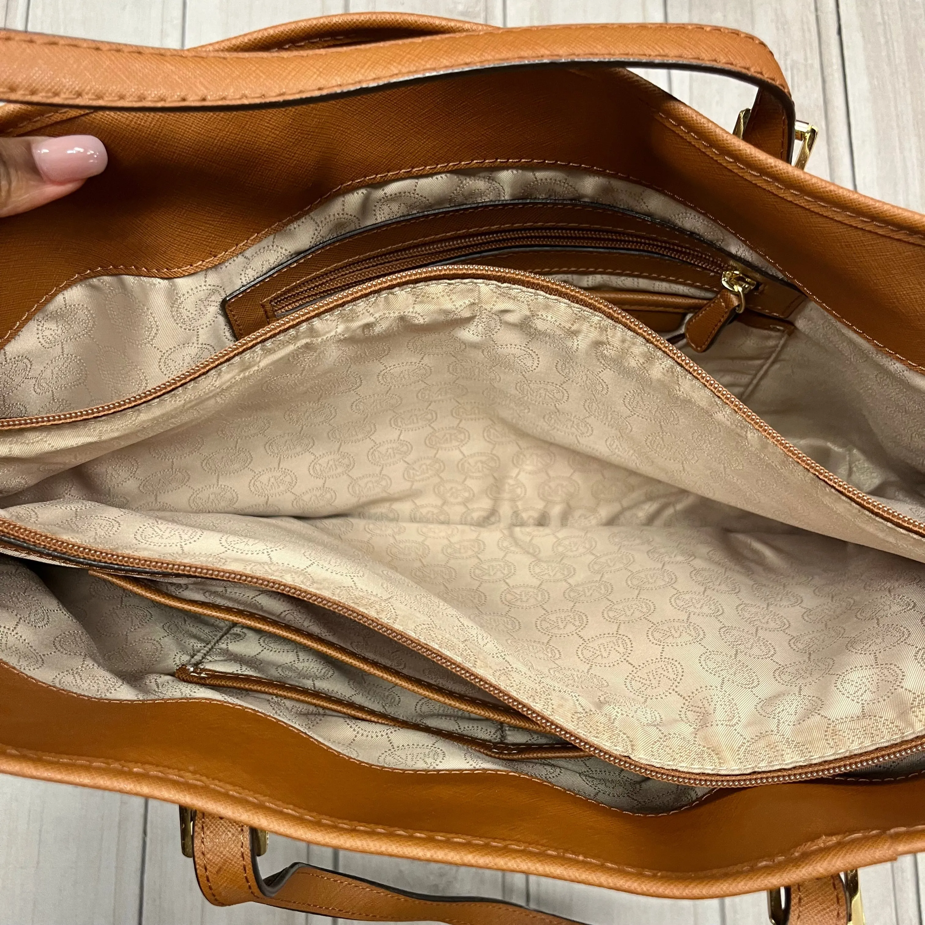 Michael Kors Bags Handbag Designer By Michael Kors, Size: Large