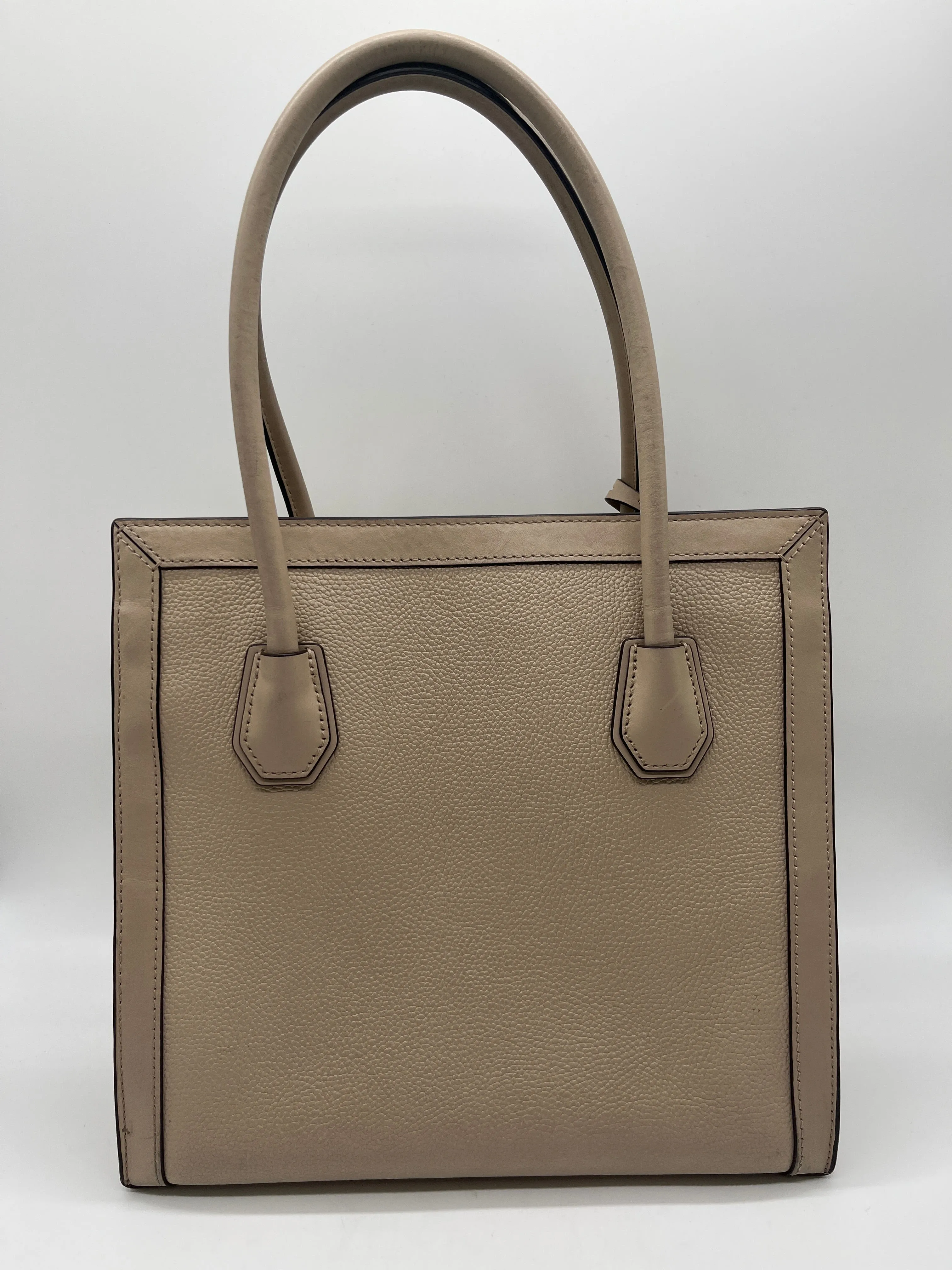 Michael Kors Bags Handbag Designer By Michael Kors, Size: Medium