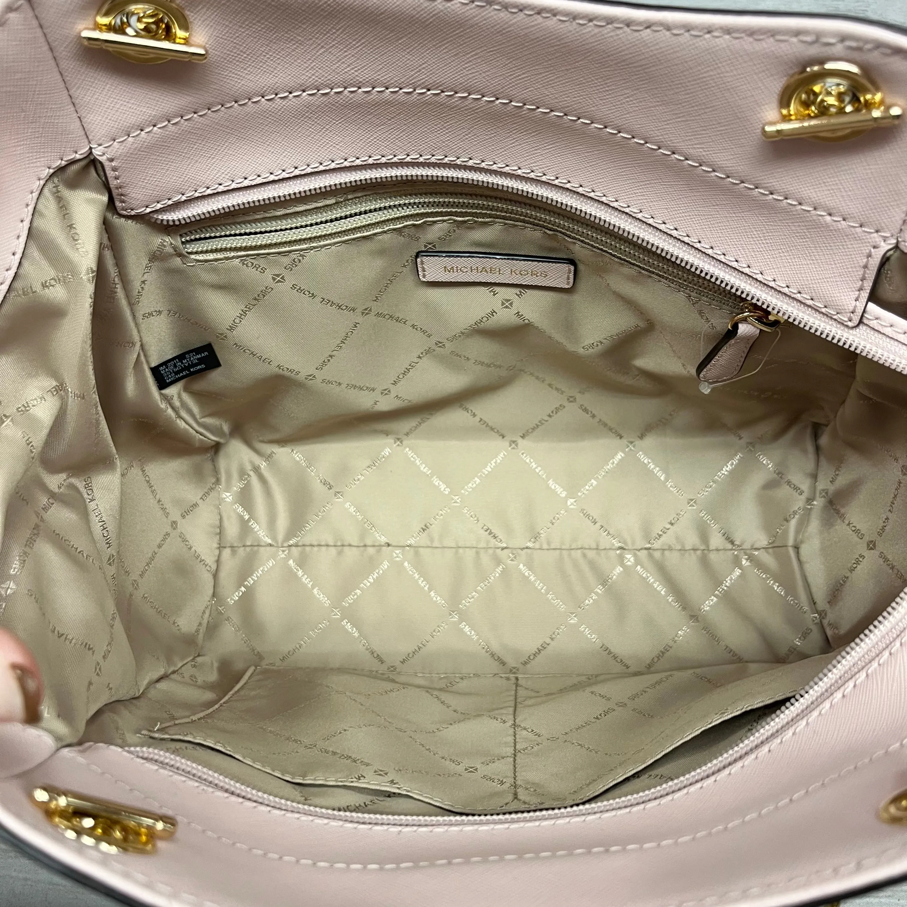 Michael Kors Bags Handbag Designer By Michael Kors, Size: Medium