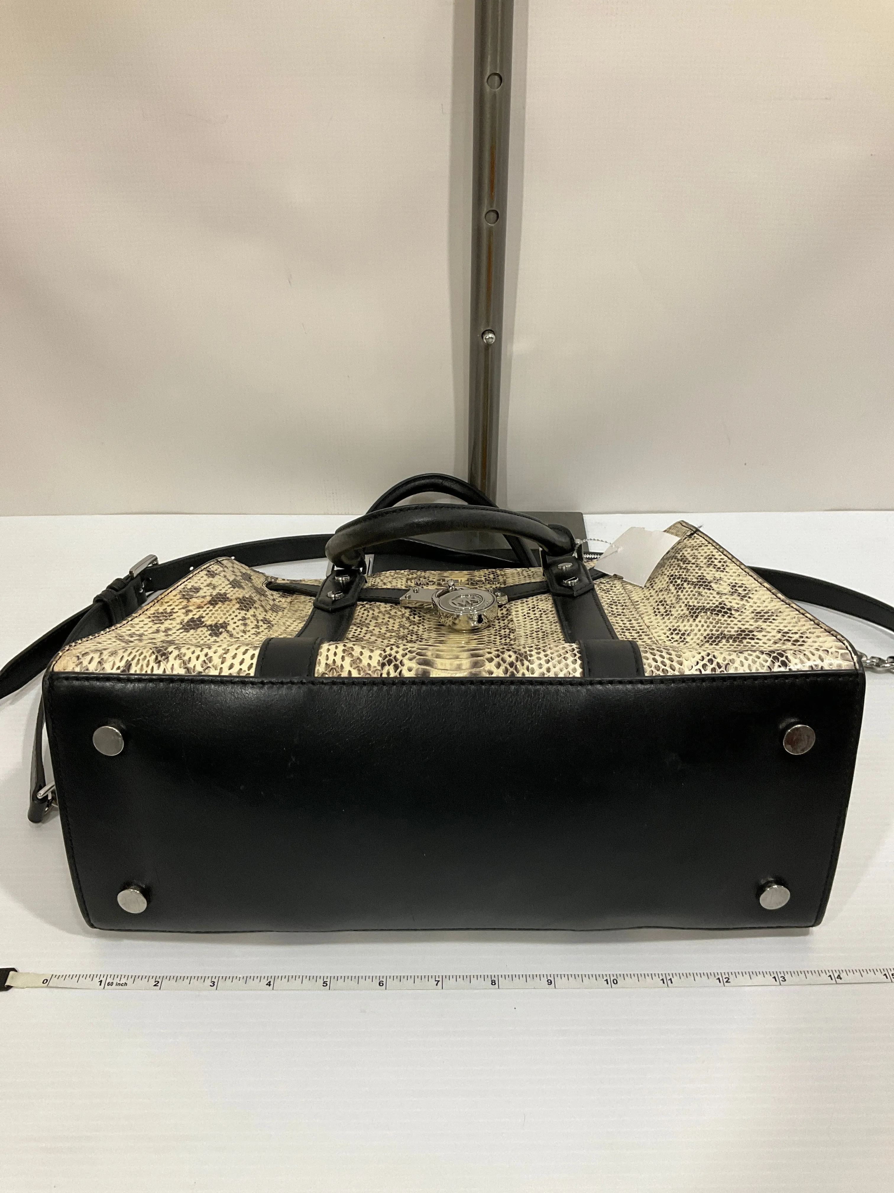Michael Kors Bags Handbag Designer By Michael Kors, Size: Medium