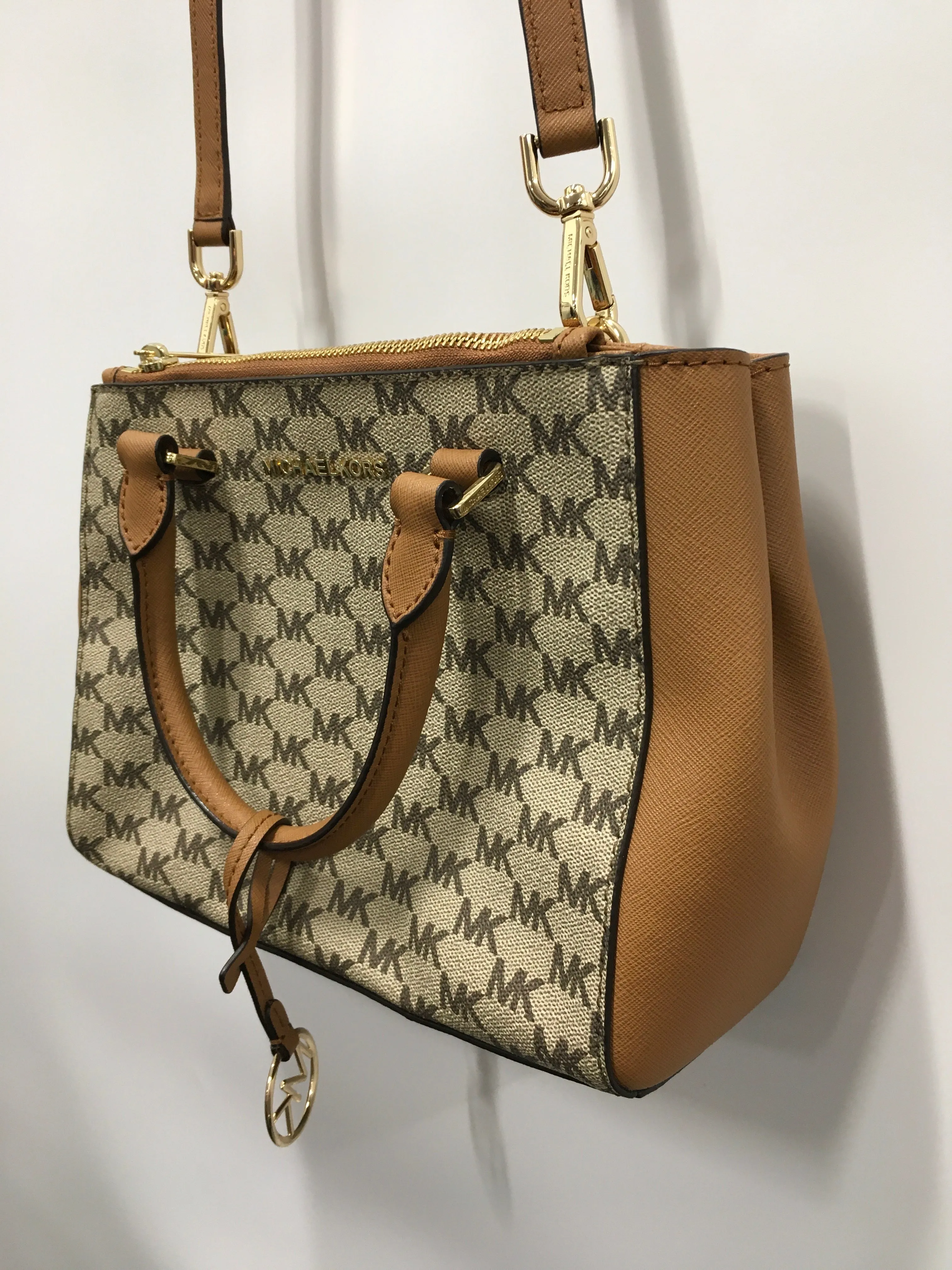 Michael Kors Bags Handbag Designer By Michael Kors, Size: Medium