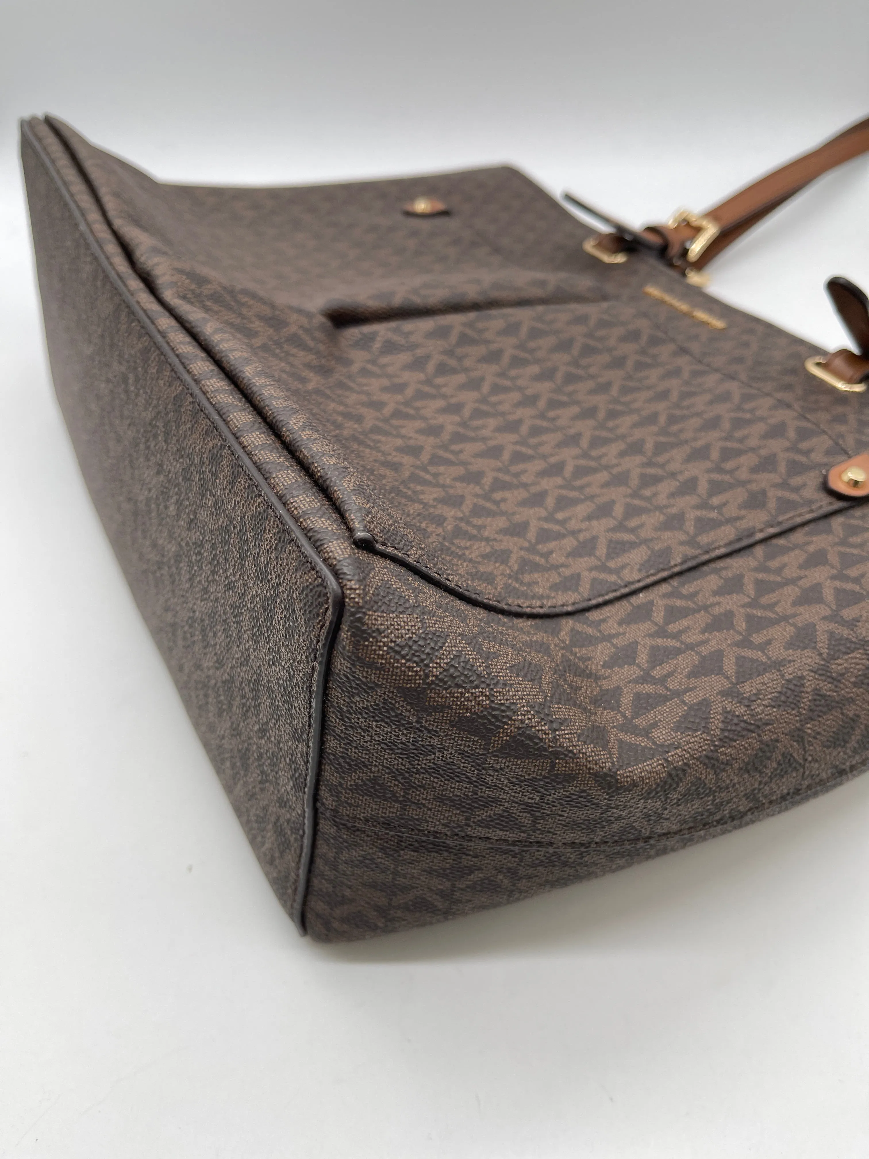Michael Kors Bags Handbag Designer By Michael Kors, Size: Medium