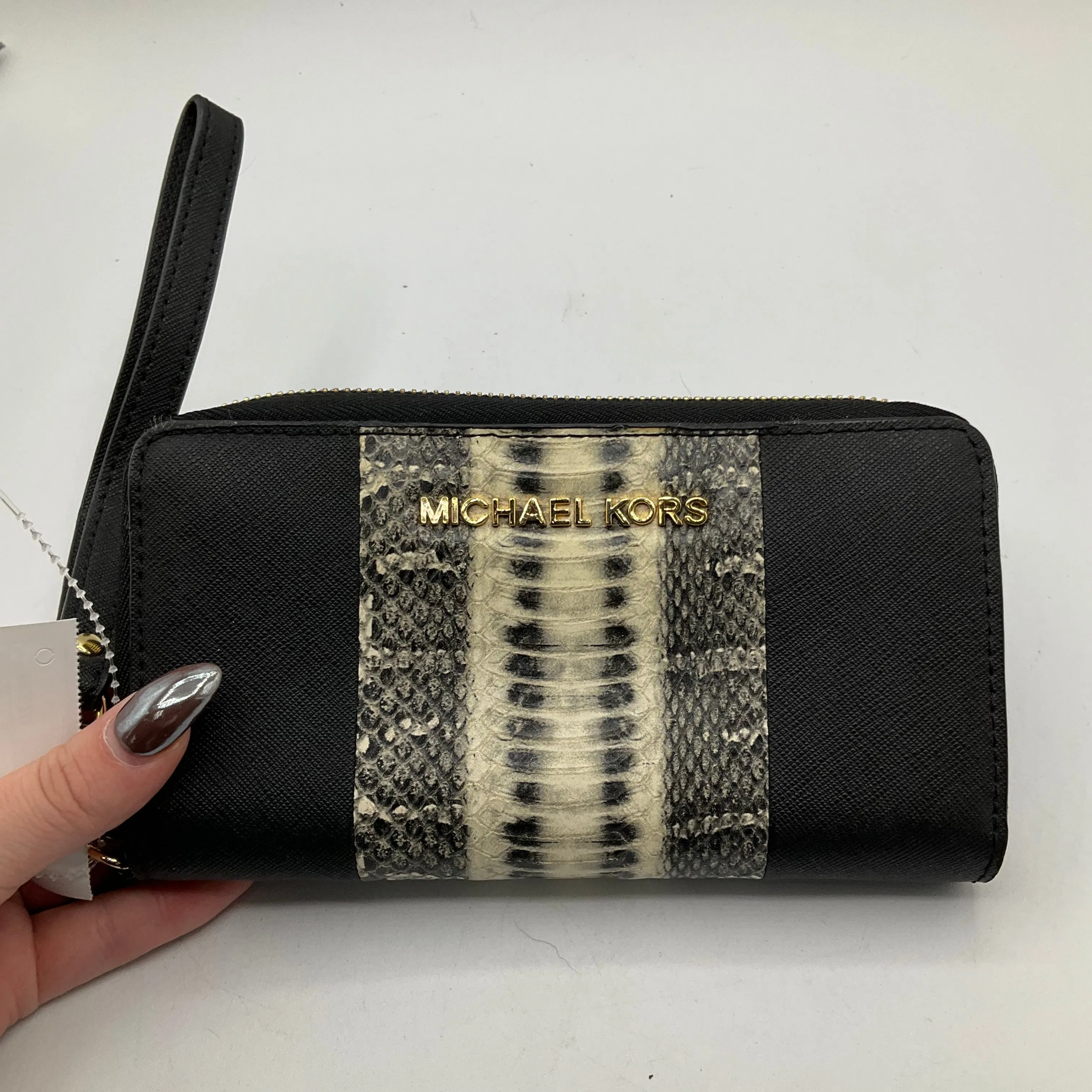 Michael Kors Bags Wristlet By Michael Kors, Size: Medium