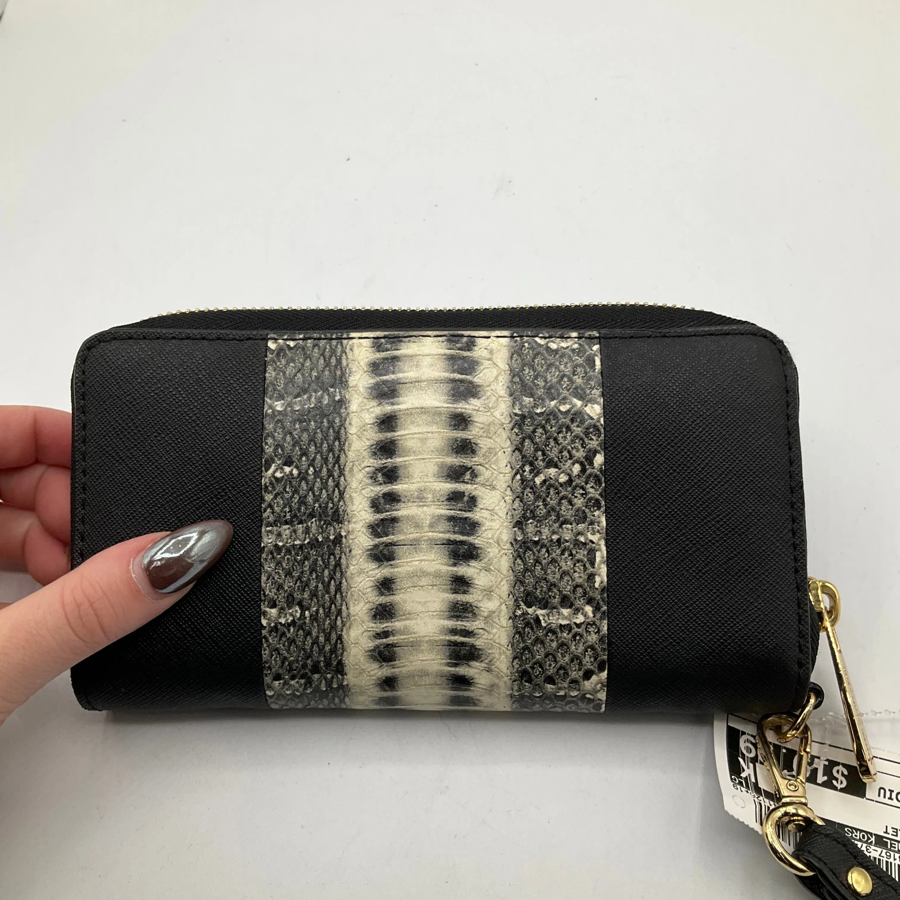Michael Kors Bags Wristlet By Michael Kors, Size: Medium