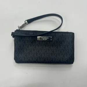 Michael Kors Bags Wristlet By Michael Kors  Size: Small