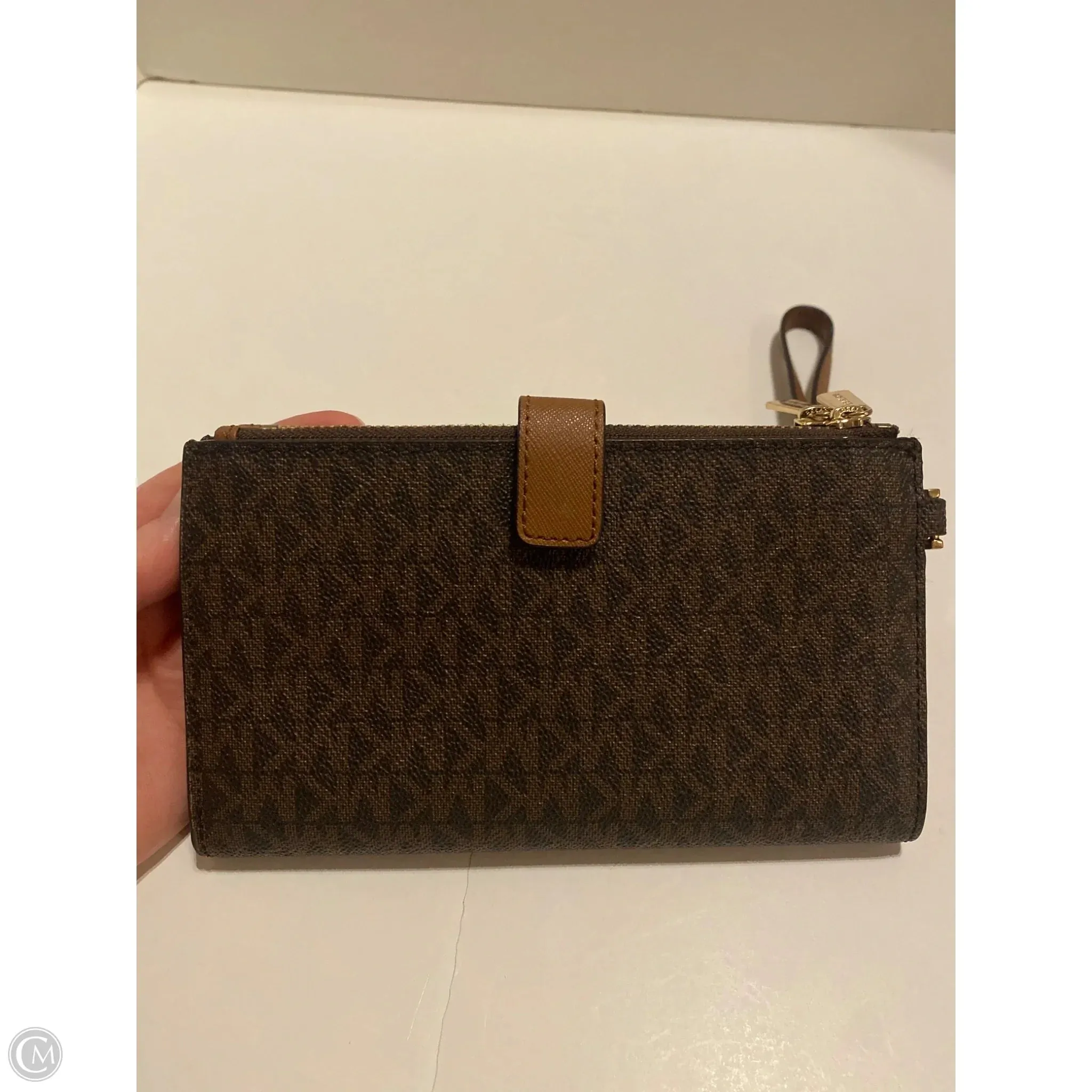 Michael Kors Bags Wristlet Designer By Michael Kors, Size: Medium