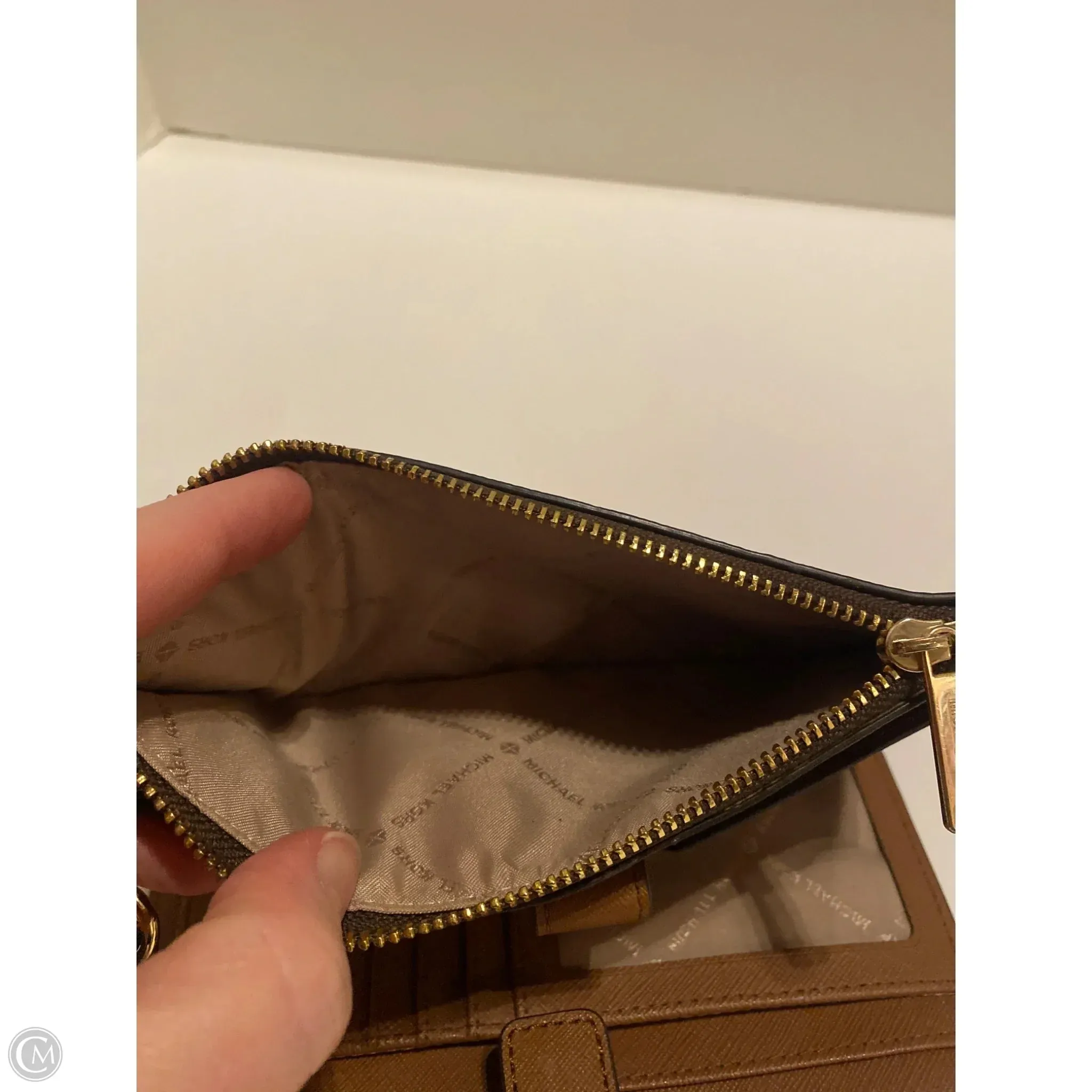 Michael Kors Bags Wristlet Designer By Michael Kors, Size: Medium