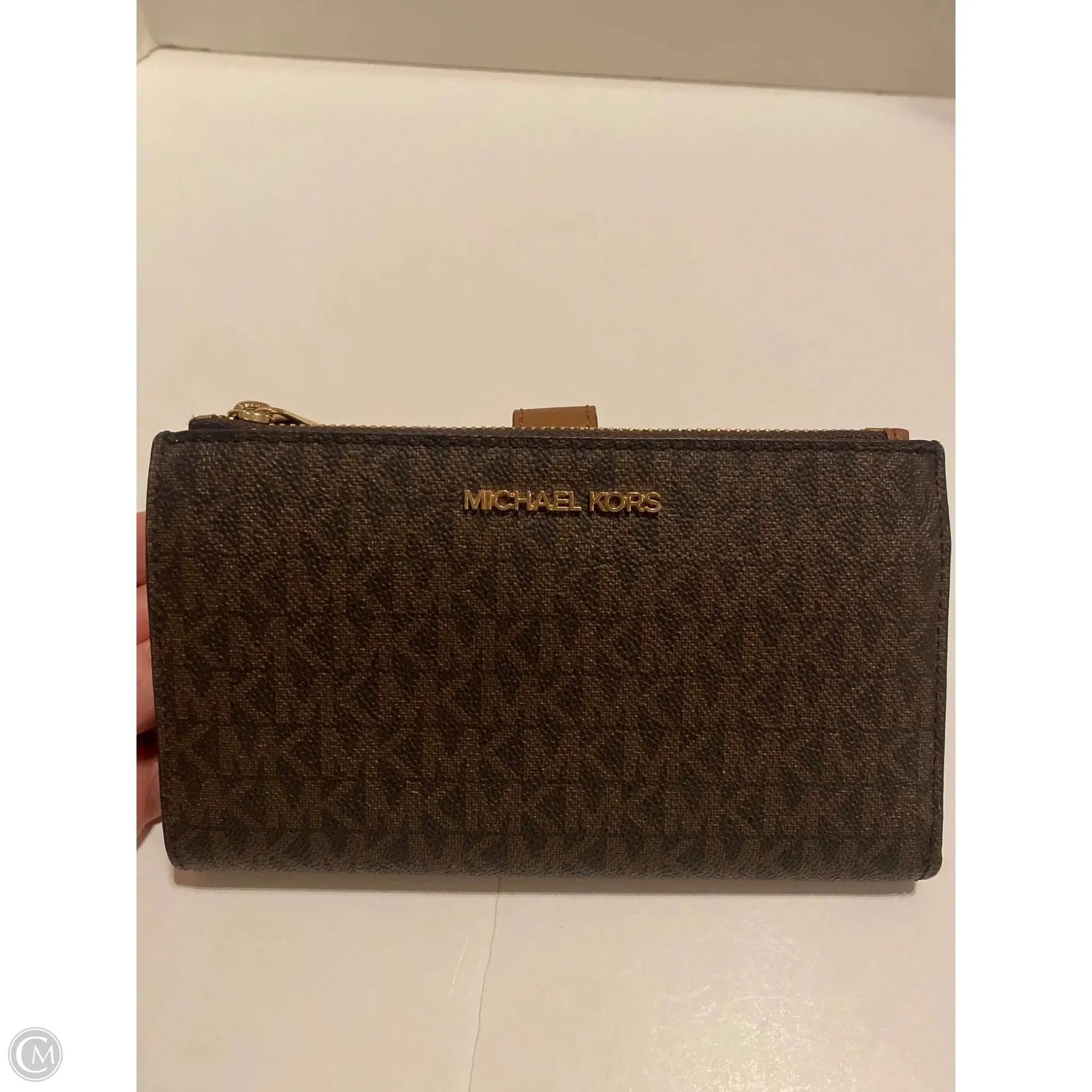 Michael Kors Bags Wristlet Designer By Michael Kors, Size: Medium